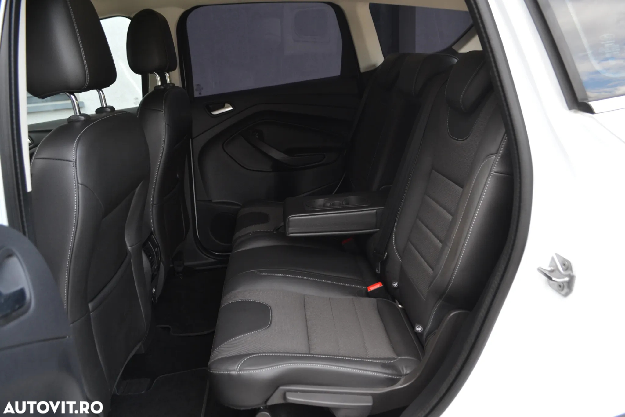 Ford Kuga 2.0 TDCi 4WD Titanium - 7