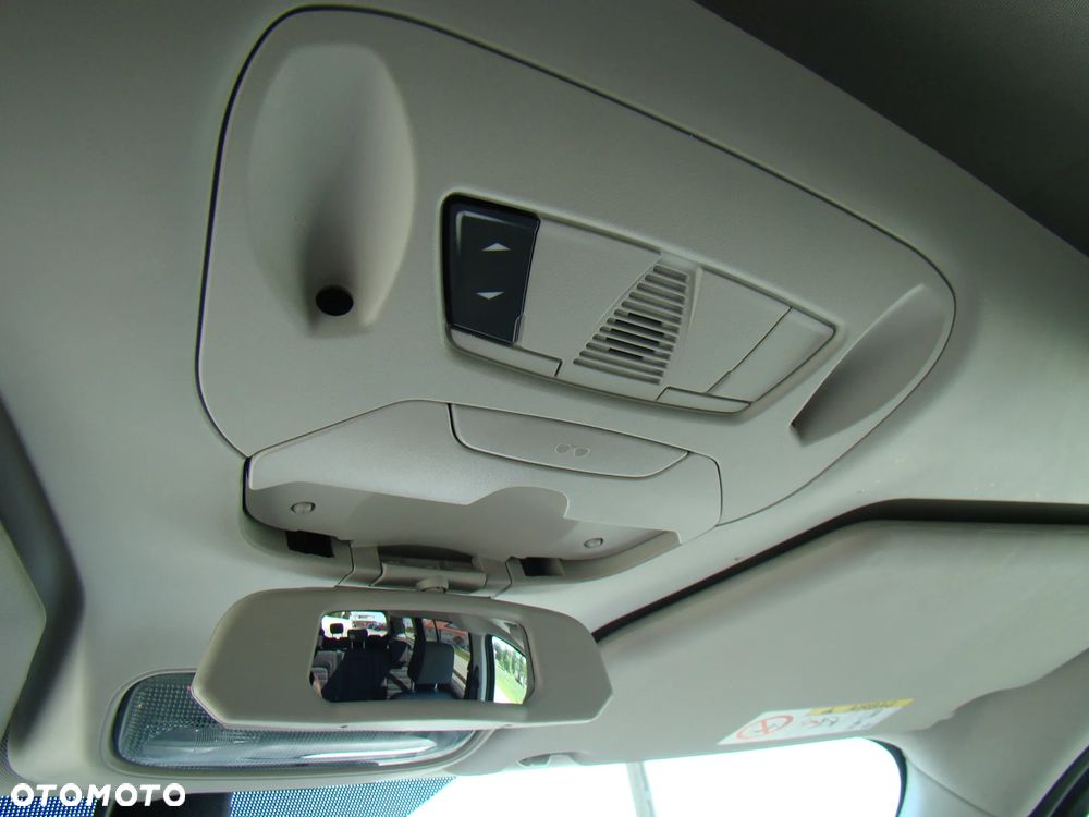 Ford Tourneo Connect Grand 1.5 EcoBlue Start/Stop Titanium - 36