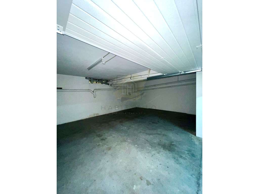 Garagem para arrendamento para 4 carros - Grande imagem: 5/8