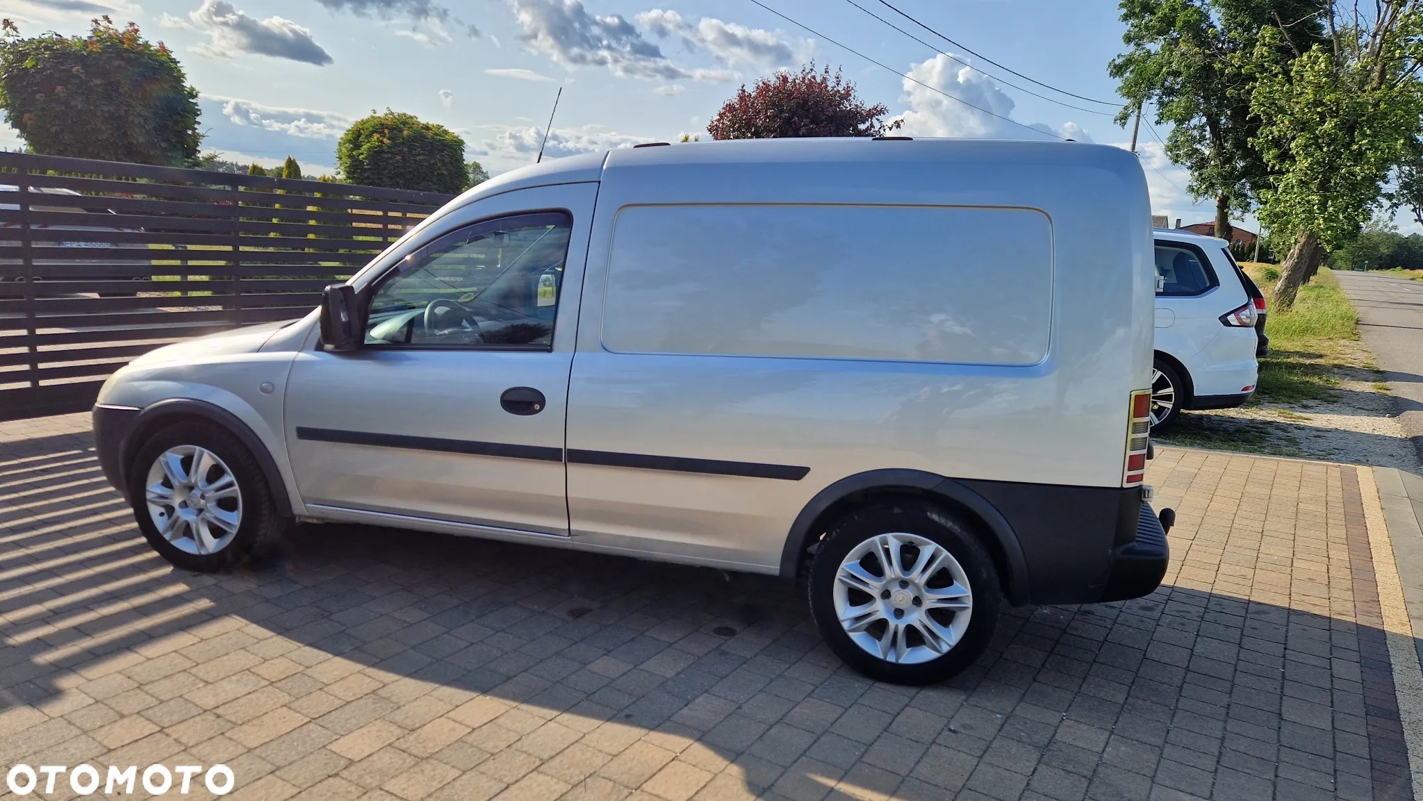 Opel Combo Tour 1.6 CNG Cosmo - 12
