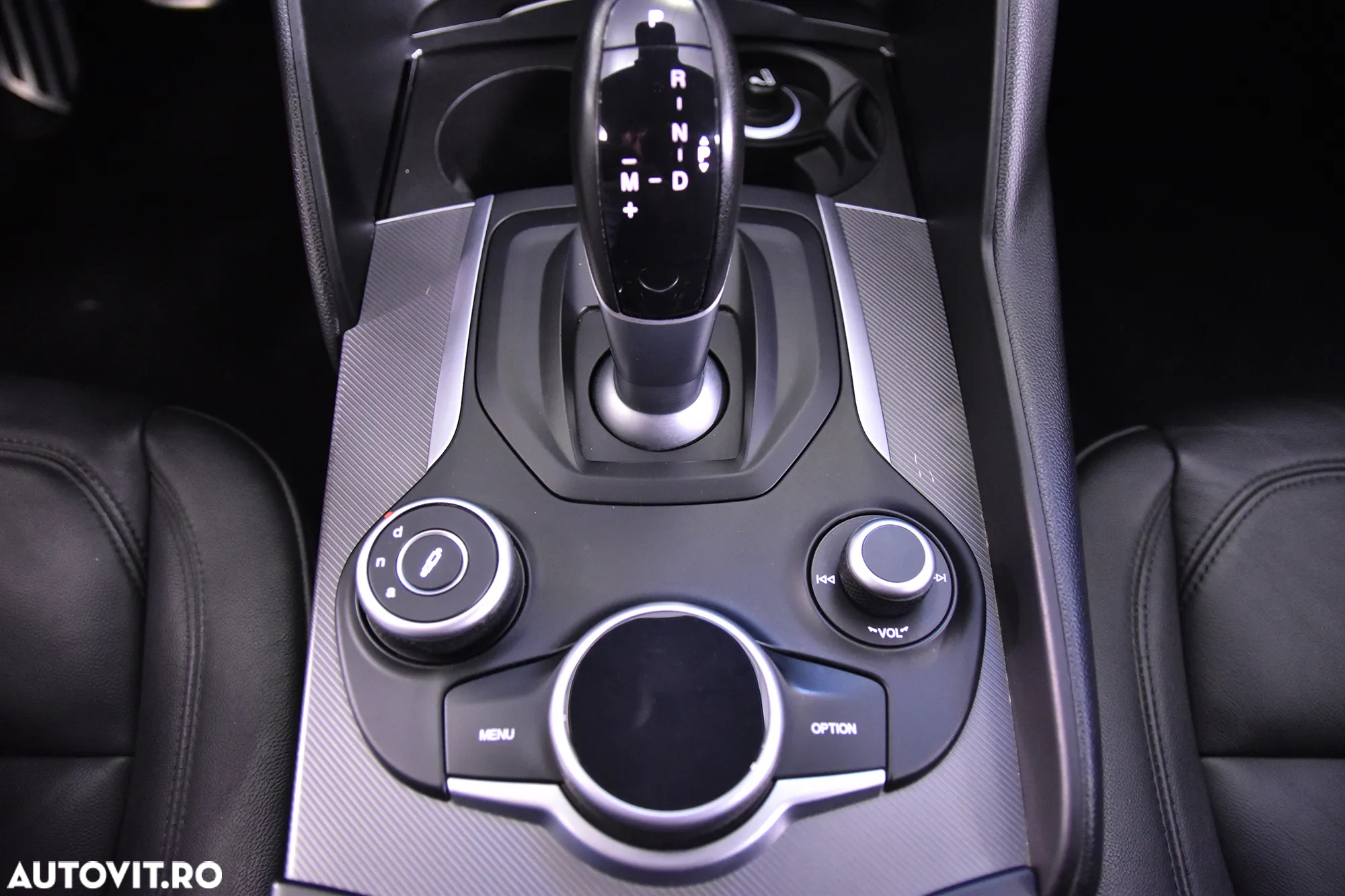 Alfa Romeo Giulia - 17