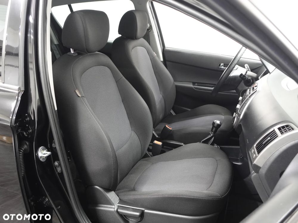 Hyundai i20 - 25