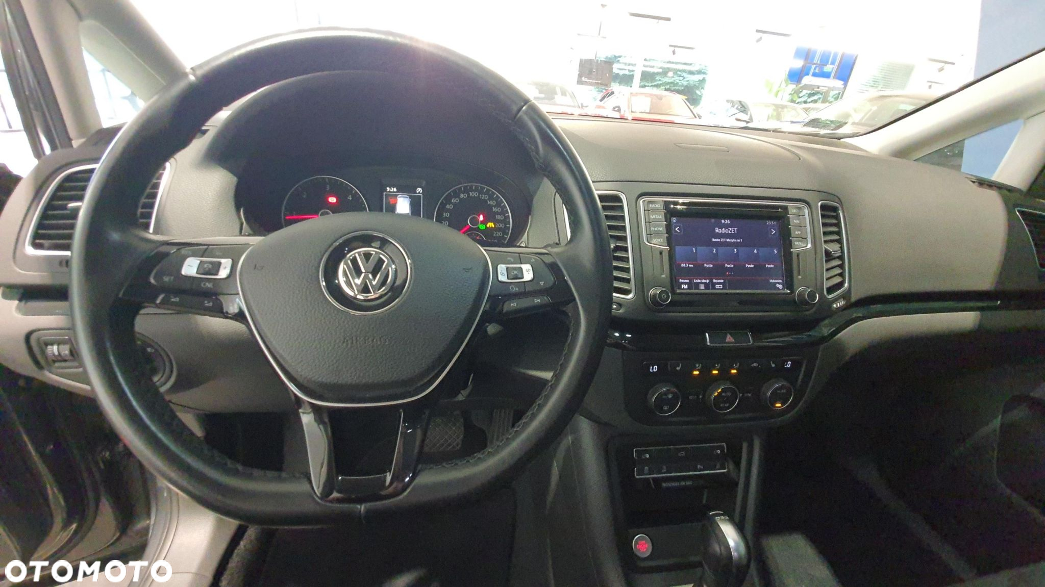 Volkswagen Sharan 2.0 TDI Highline DSG - 13