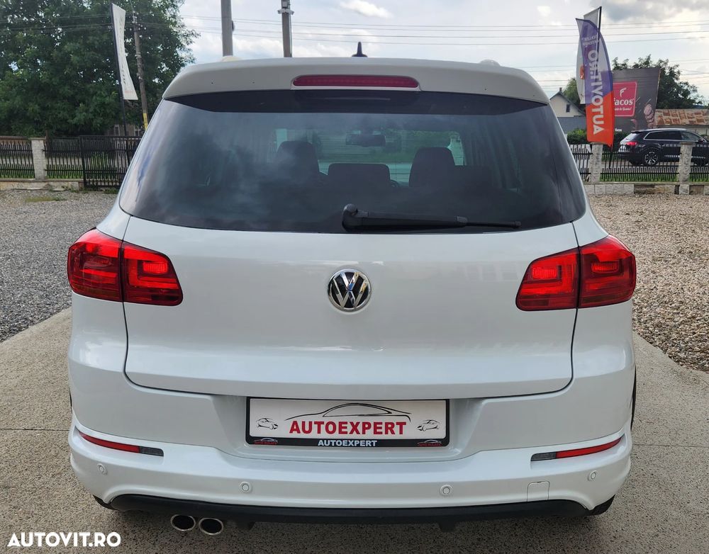 Volkswagen Tiguan 2.0 TDI DPF 4Motion BlueMotion Technology DSG Sport & Style - 9