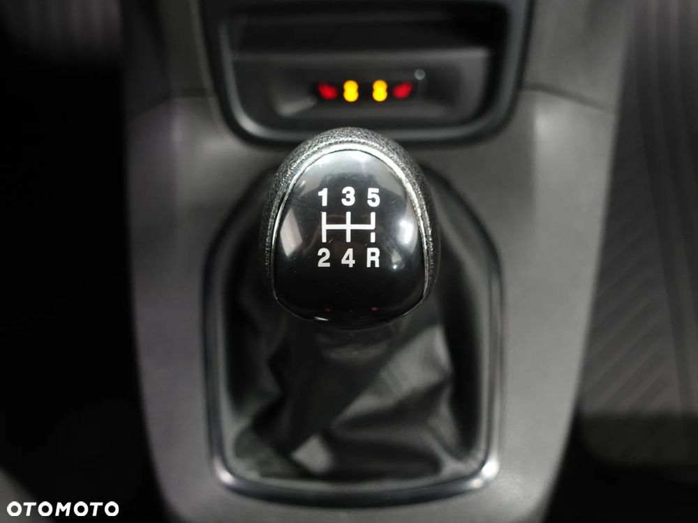 Ford Fiesta - 33