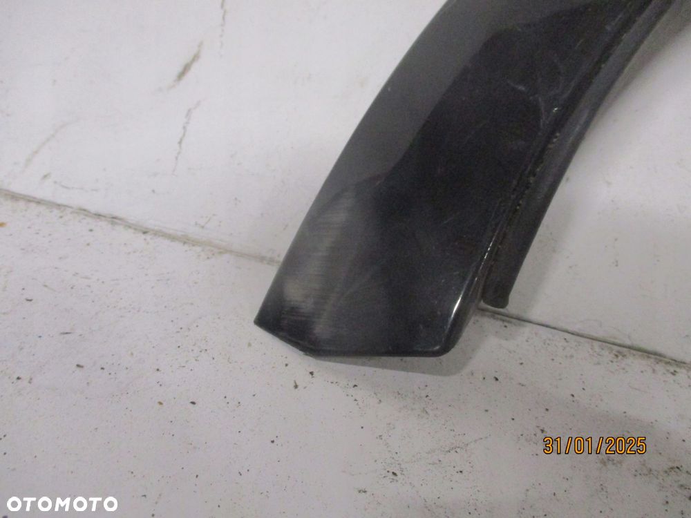 Listwa błotnika prawa AUDI Q2 81A 81A853818A - 2