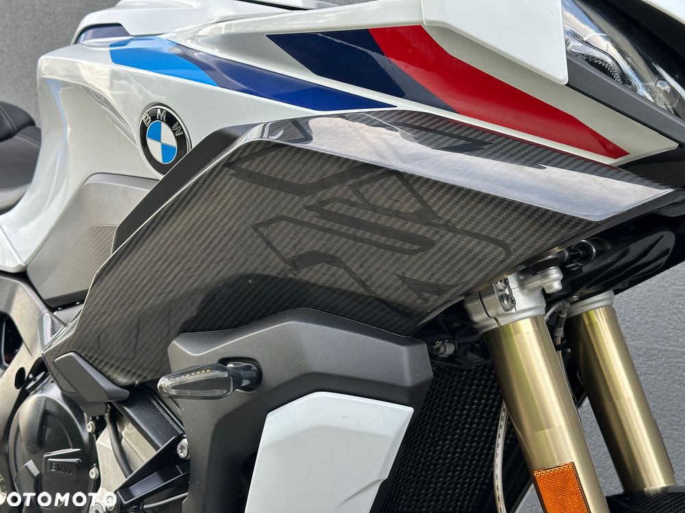 BMW S - 13