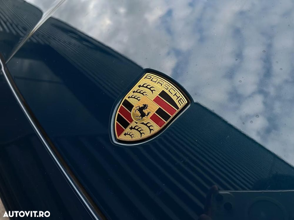 Porsche Cayenne Coupe E-Hybrid - 7