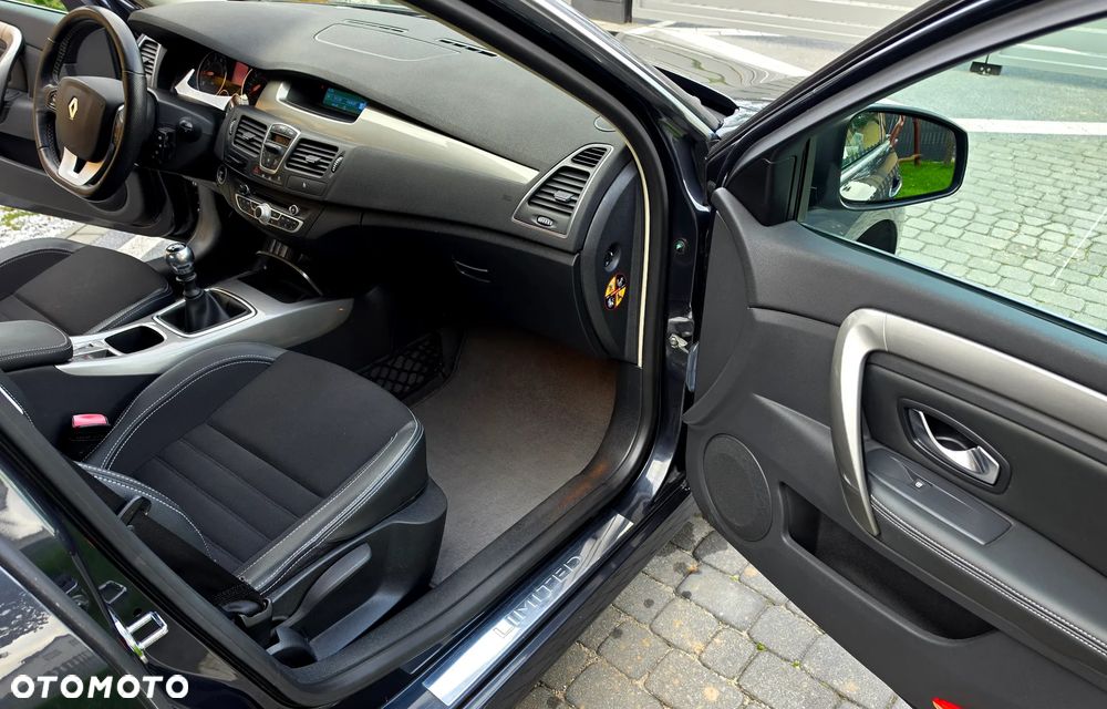 Renault Laguna 2.0 Limited - 24