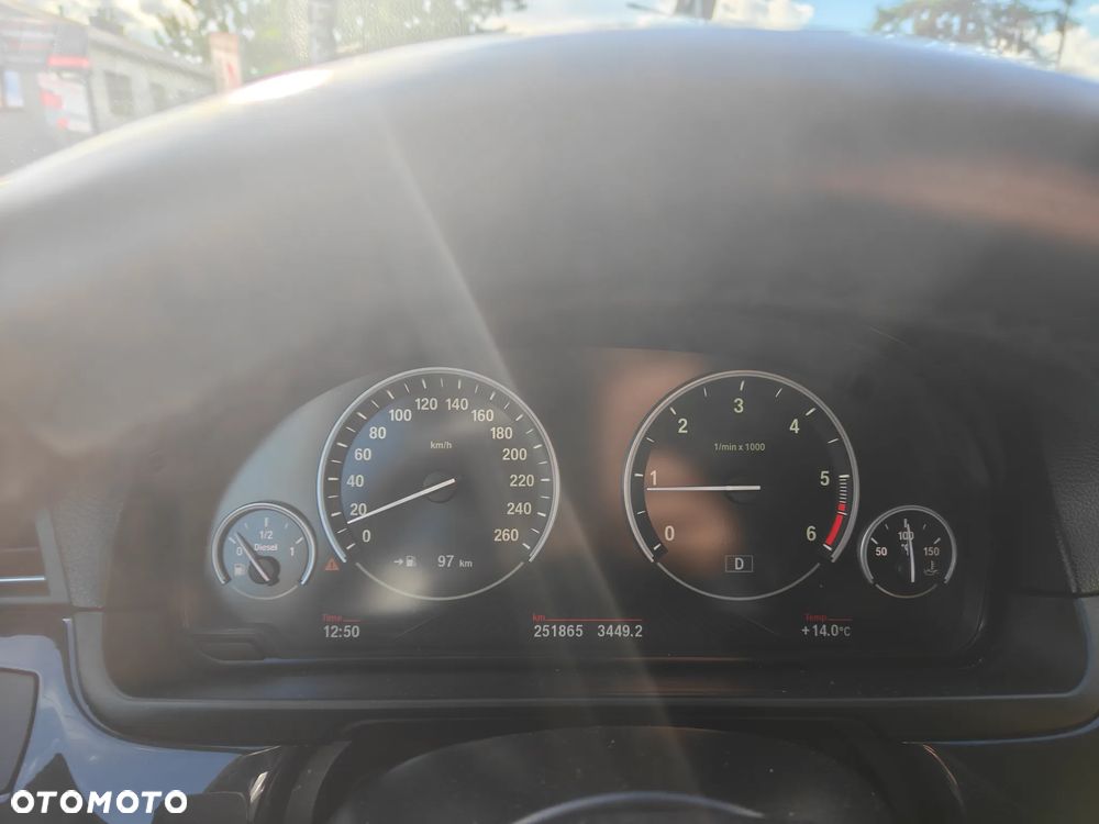 BMW Seria 5 - 14