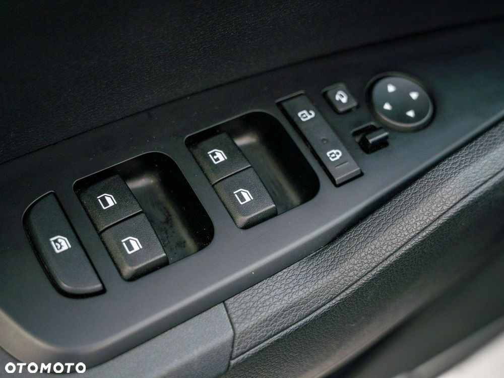 Kia Sportage - 12