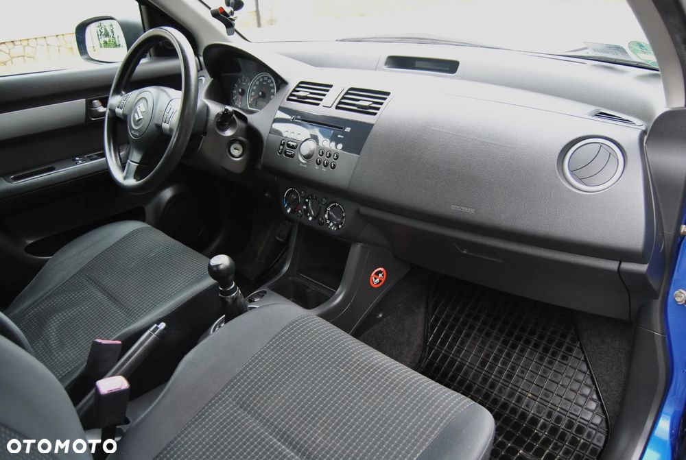 Suzuki Swift 1.3 Club - 7