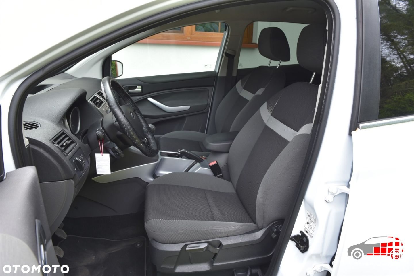 Ford Kuga - 13