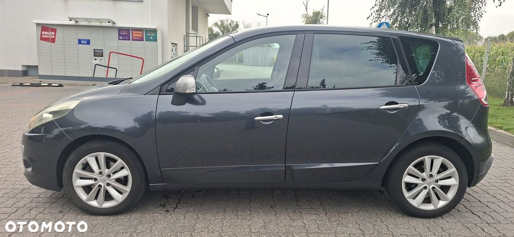 Renault Scenic 2.0 16V Privilege CVT - 25