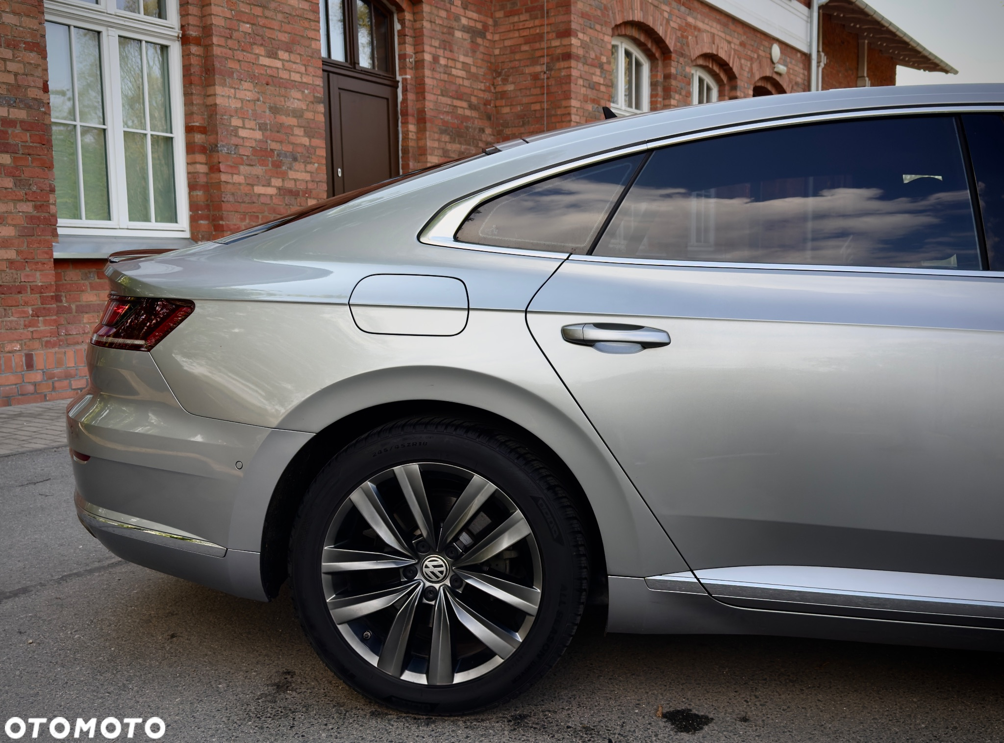 Volkswagen Arteon 2.0 TSI 4Motion R-Line Edition DSG - 17