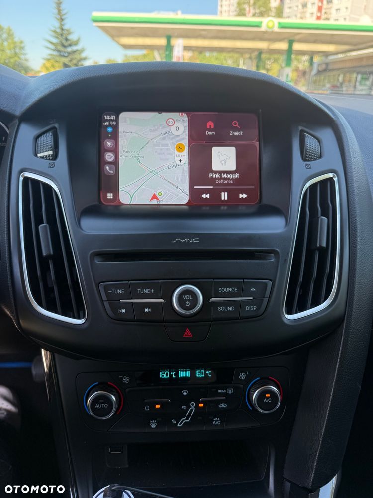 Ford Focus 1.0 EcoBoost Titanium - 12