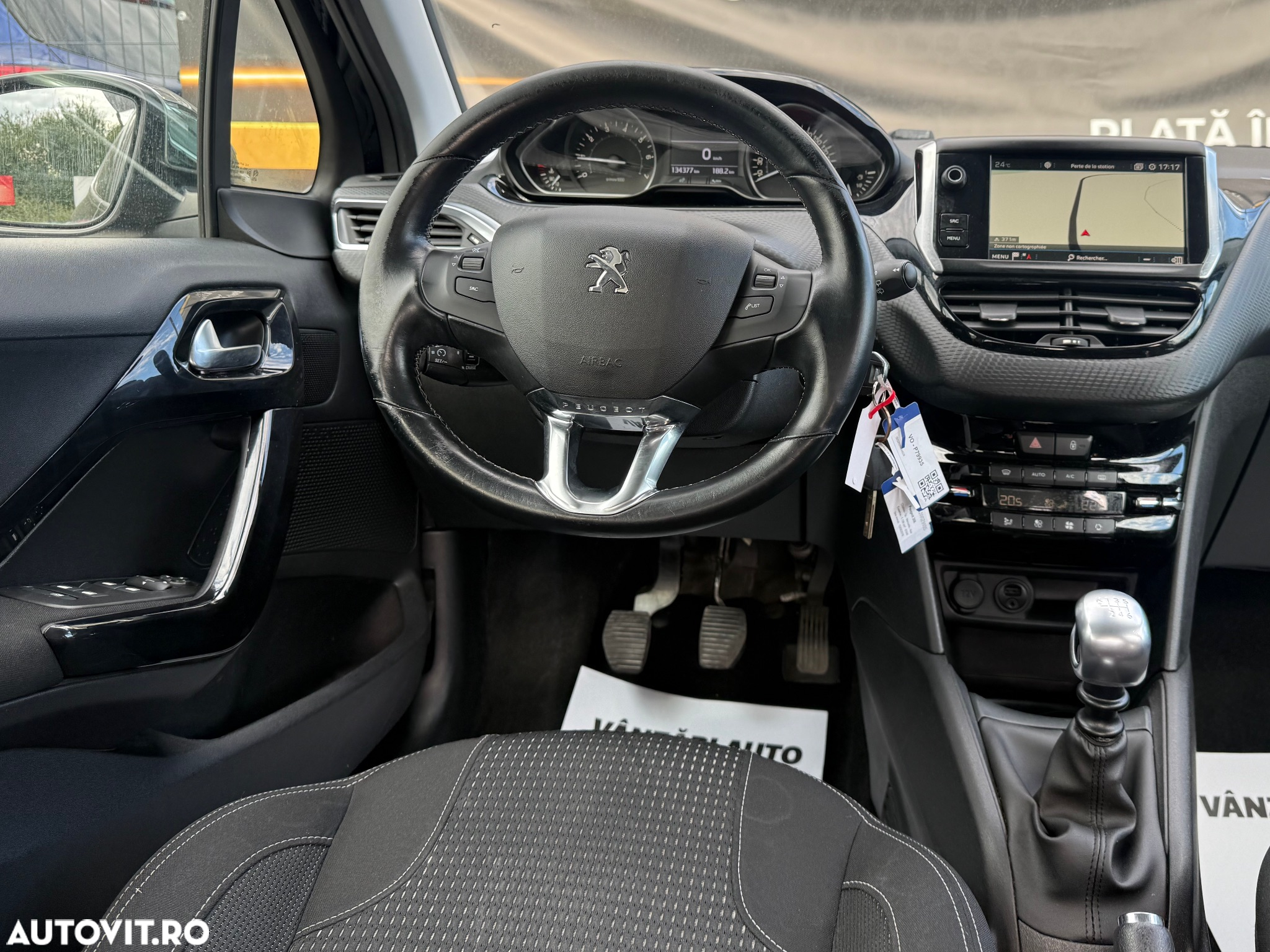 Peugeot 208 PureTech 110 Stop & Start Tech Edition - 5