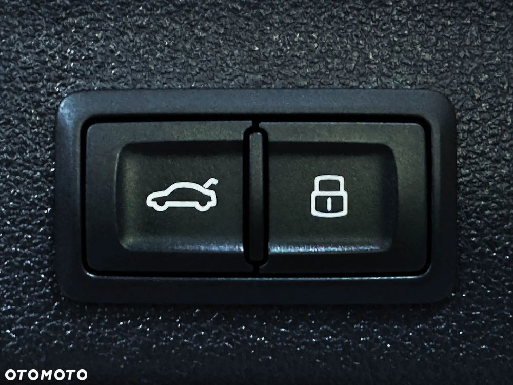 Audi A6 Avant 40 TDI S tronic S line - 19