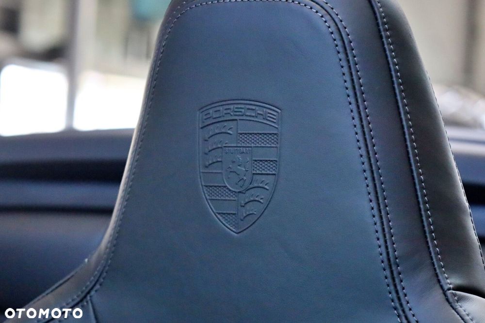 Porsche 911 - 17