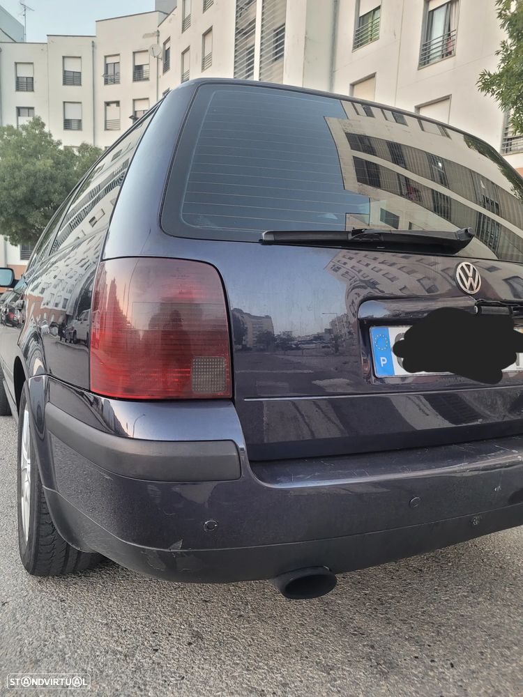 VW Passat Variant - 5