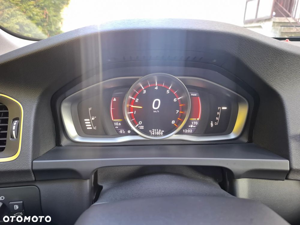 Volvo S60 T6 AWD Momentum - 9