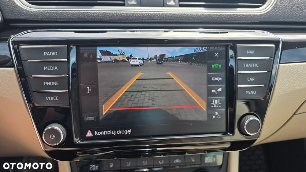 Skoda Superb 2.0 TSI 4x4 L&K DSG - 37