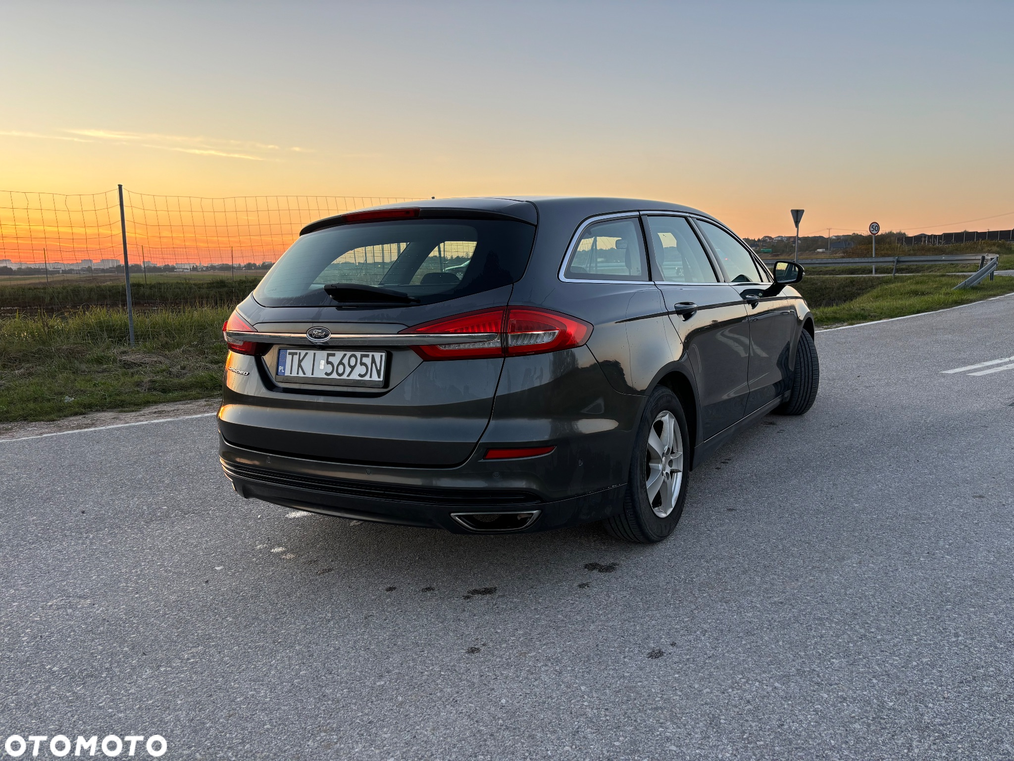 Ford Mondeo Turnier 2.0 EcoBlue Titanium - 4