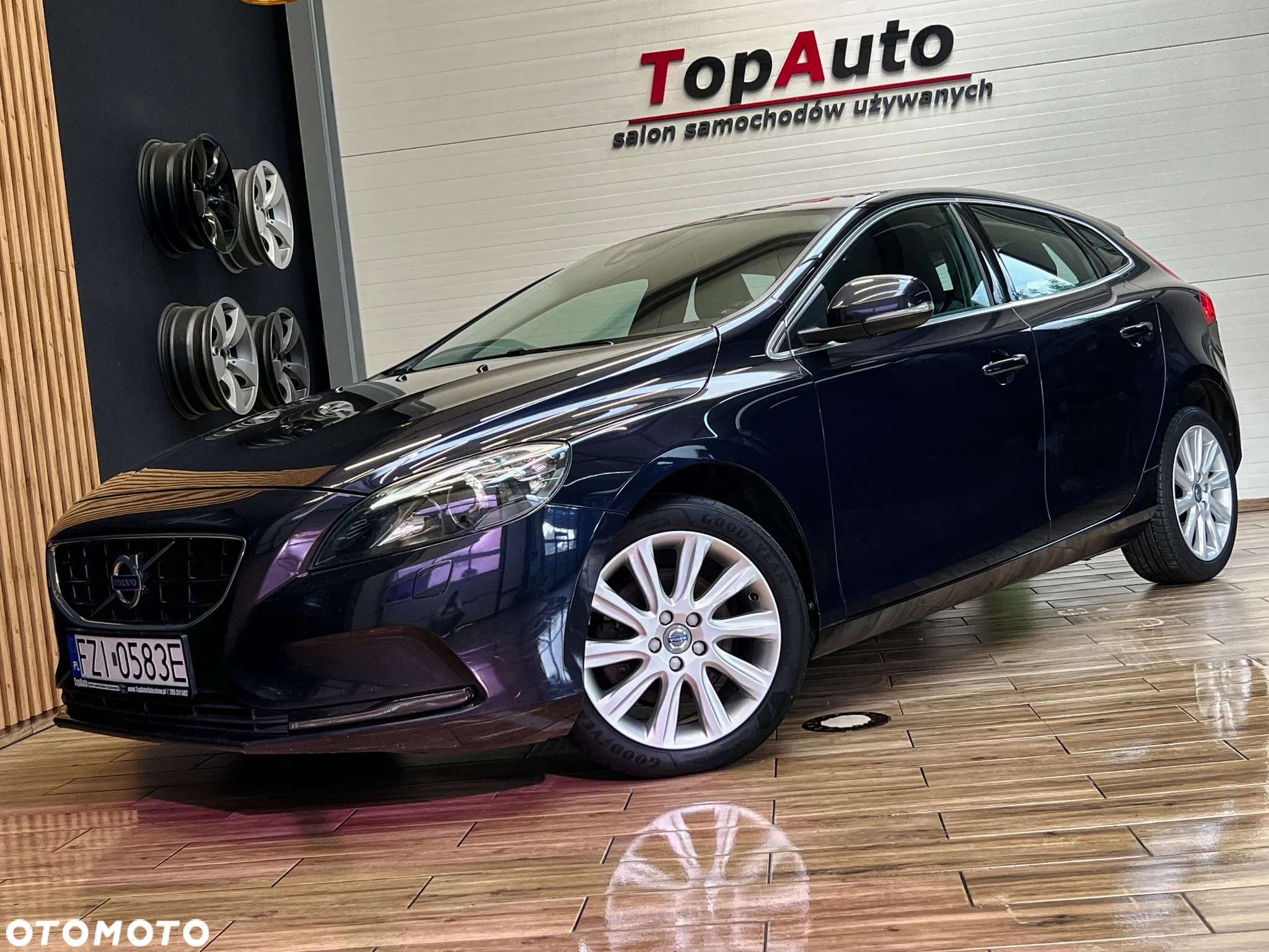 Volvo V40 D2 Drive-E Momentum - 15