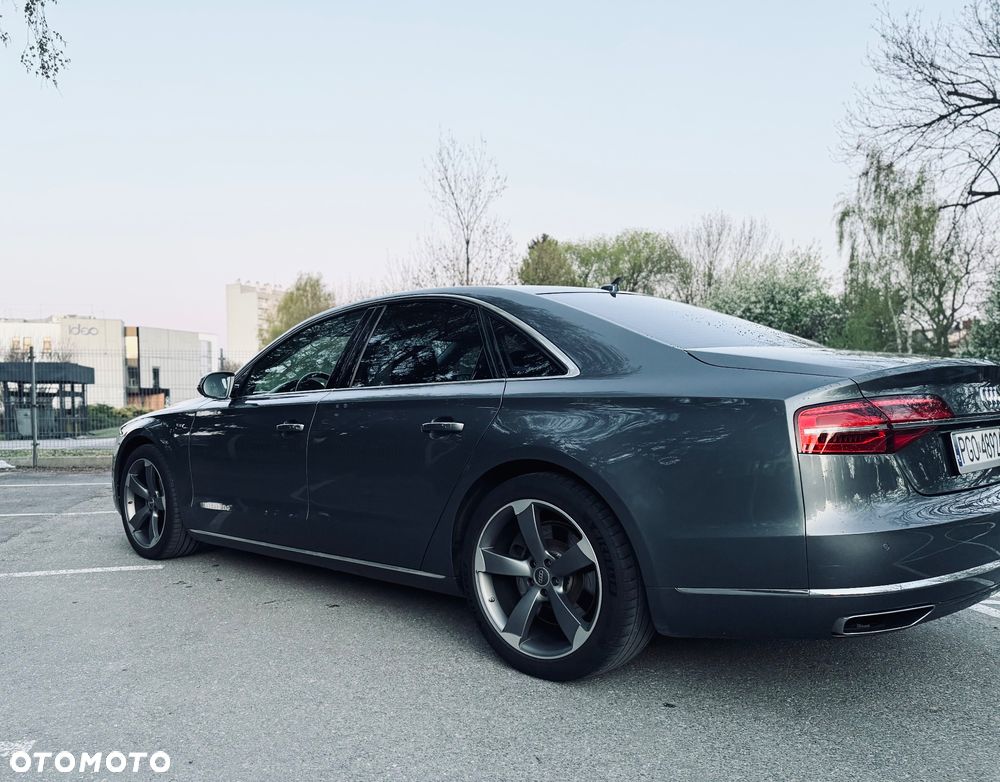 Audi A8 4.2 TDI DPF (clean diesel) quattro tiptronic - 3