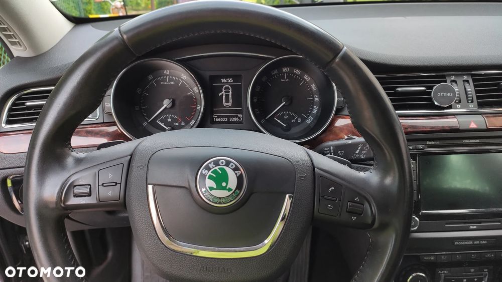 Skoda Superb 2.0 TSI Platinum DSG - 25