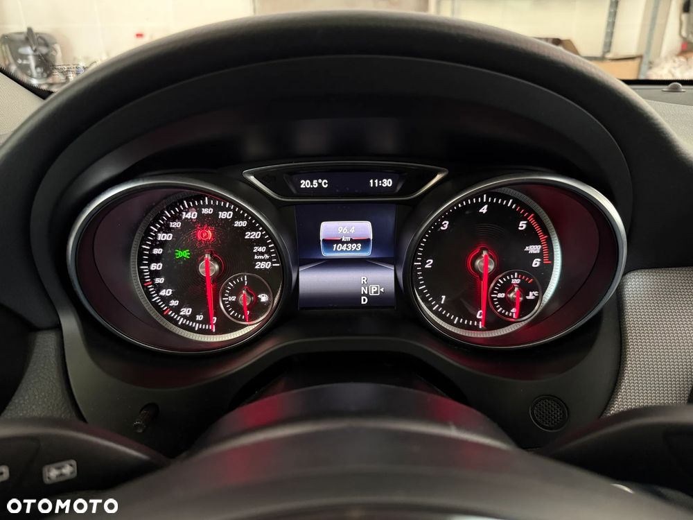 Mercedes-Benz GLA 200 (CDI) d 7G-DCT - 8