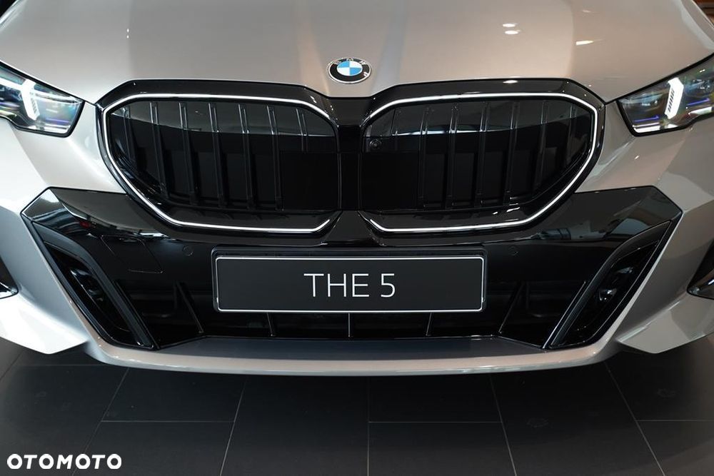 BMW Seria 5 520d xDrive mHEV M Sport - 14