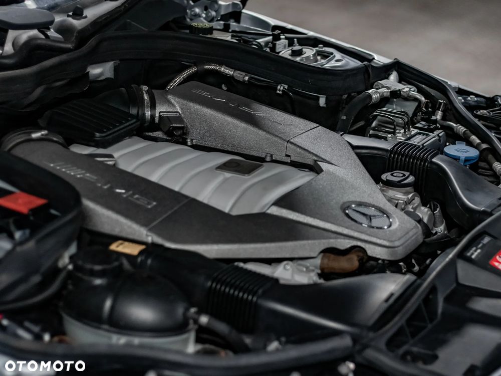 Mercedes-Benz Klasa E 63 AMG AMG Speedshift 7G-MCT - 9