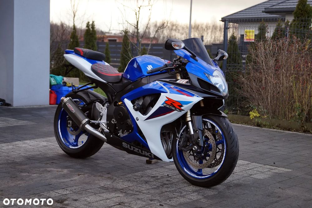 Suzuki GSX-R - 4