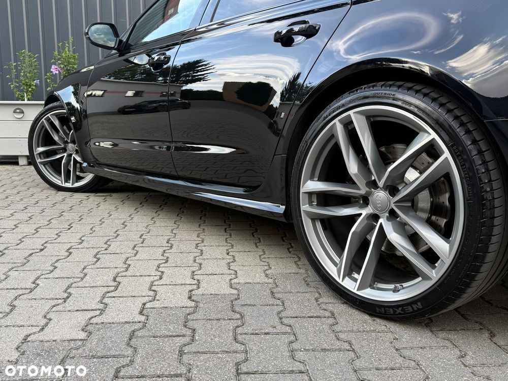 Audi RS6 Avant - 11