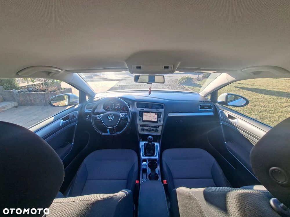 Volkswagen Golf 1.6 TDI BlueMotion Comfortline - 8