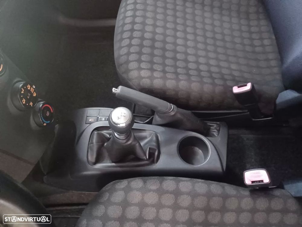 Toyota iQ 1.0 VVT-i Essential+AC - 15