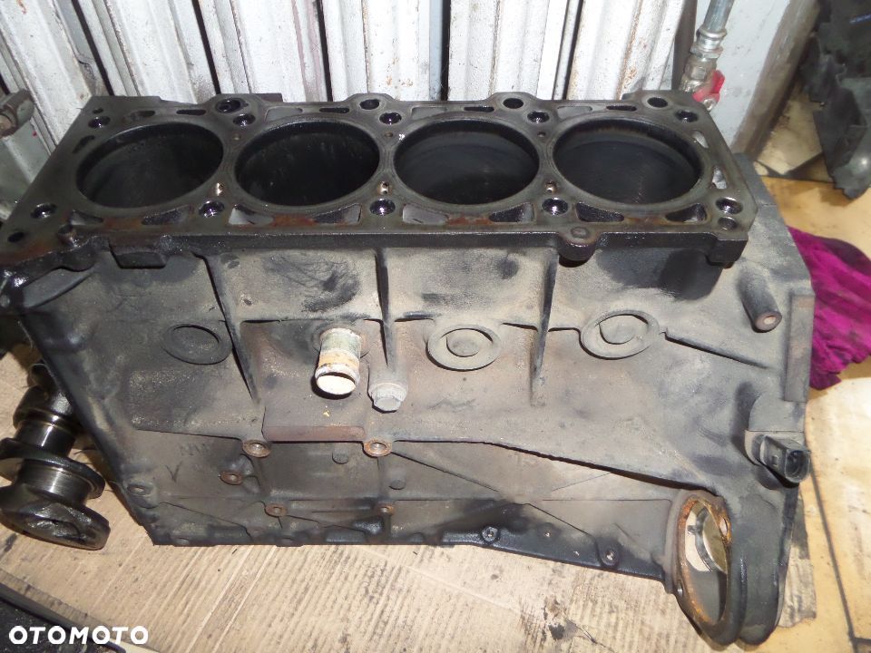 11120 Blok silnika R611 Sprinter 903 2.2 cdi - 1