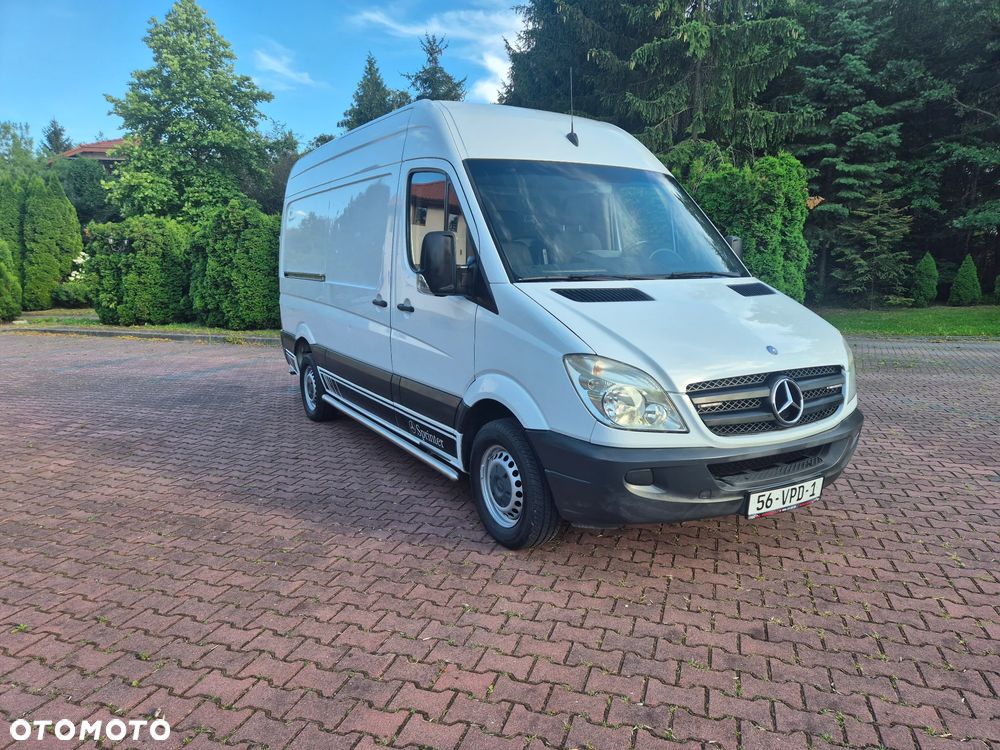 Mercedes-Benz Sprinter - 9