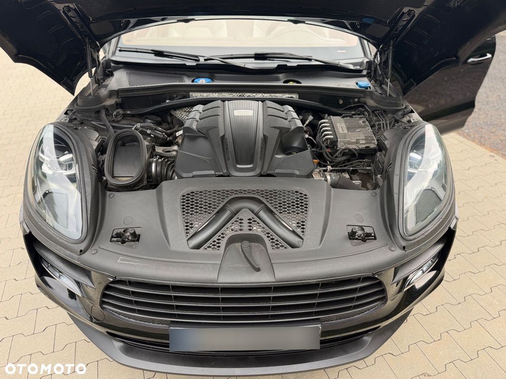 Porsche Macan - 40