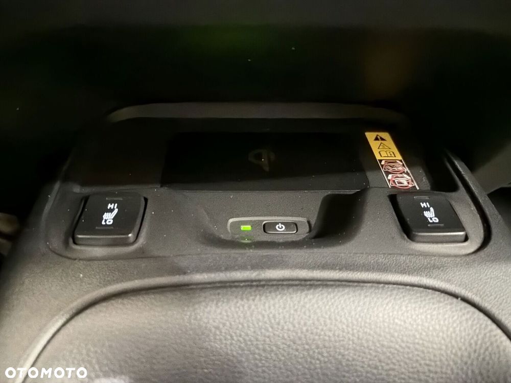 Toyota Corolla 2.0 Hybrid Comfort - 19
