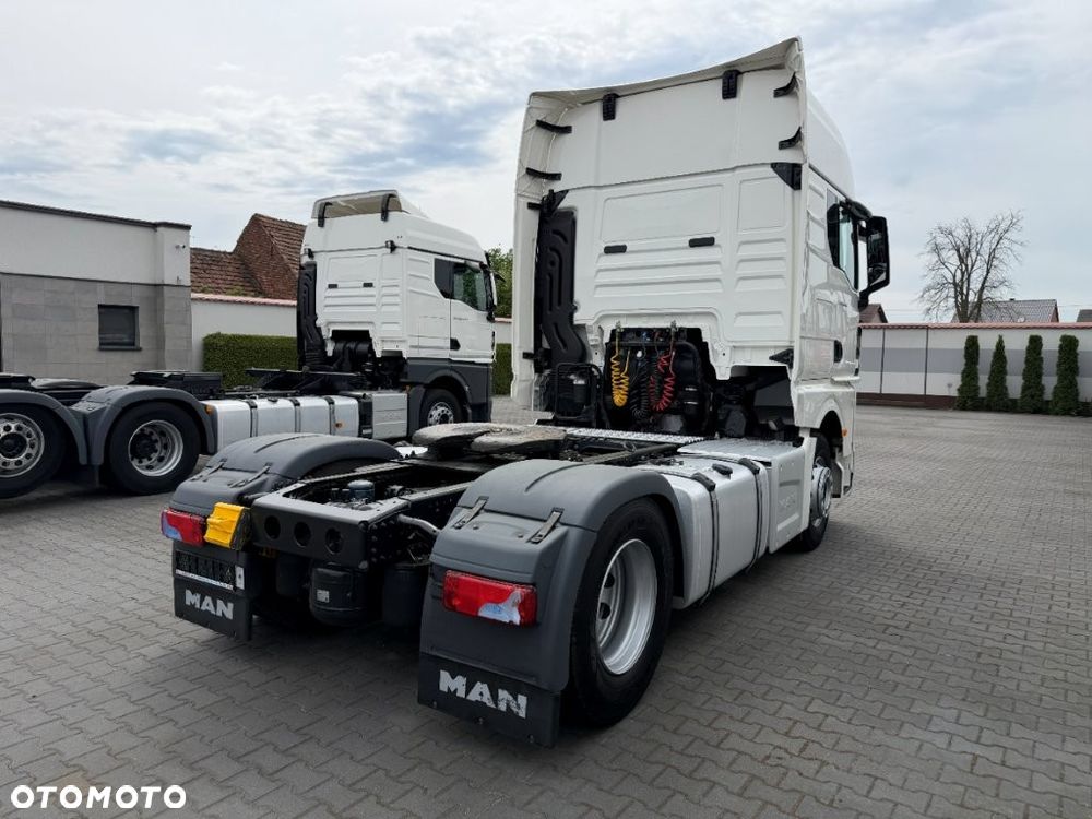MAN TGX TG3 18.510 ACC GX LEDY PRZYSTAWKA RETARDER KLIMA POSTOJOWA KONTRAKT MAN DO KOŃCA SPROWADZONY Z DE - 3