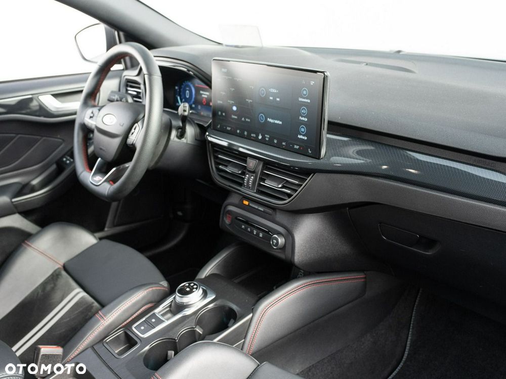Ford Focus 2.3 EcoBoost S&S ST - 31