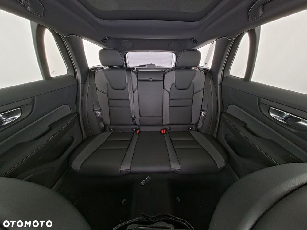 Volvo V60 B4 B DKG Ultra Dark - 7