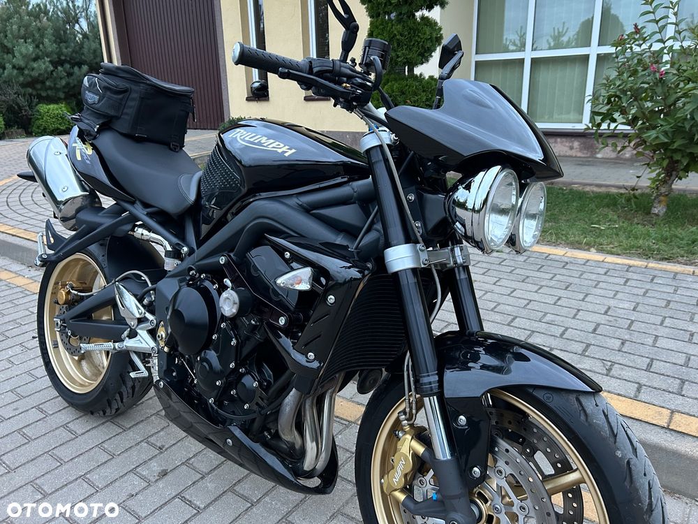 Triumph Street Triple - 16