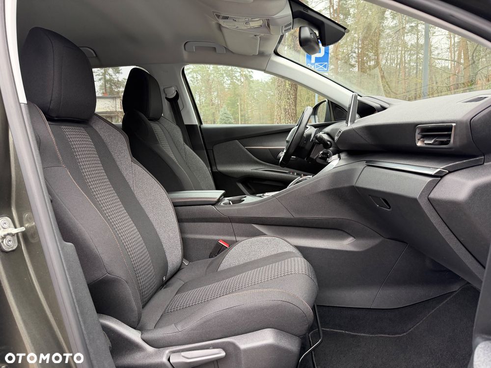 Peugeot 3008 PureTech 130 Stop & Start GPF EAT8 Active Business-Paket - 26