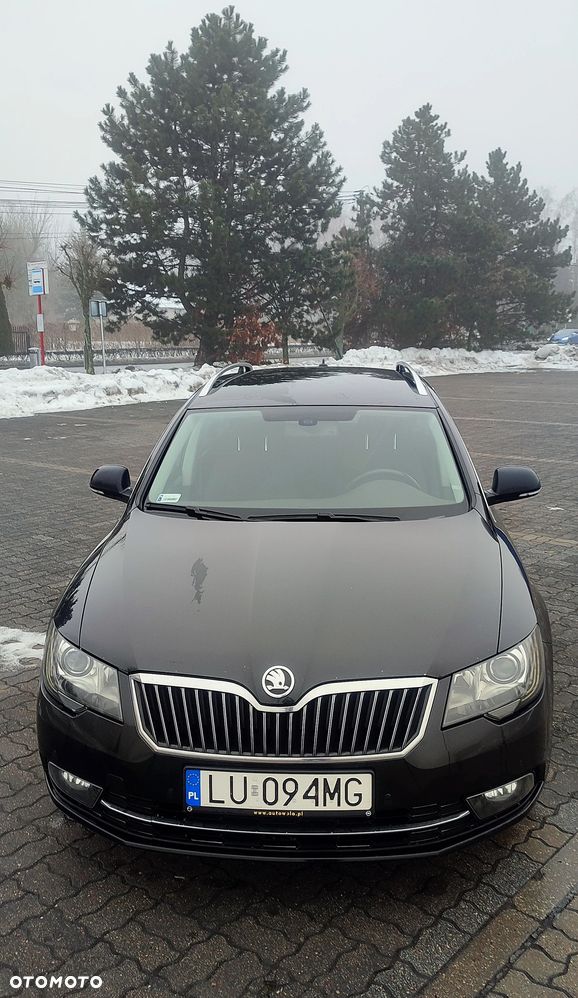 Skoda Superb 2.0 TDI Elegance - 3