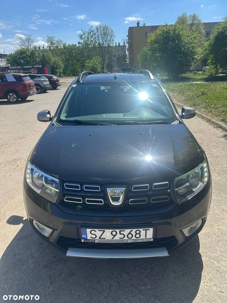 Dacia Logan TCe 90 S&S Stepway Celebration - 2