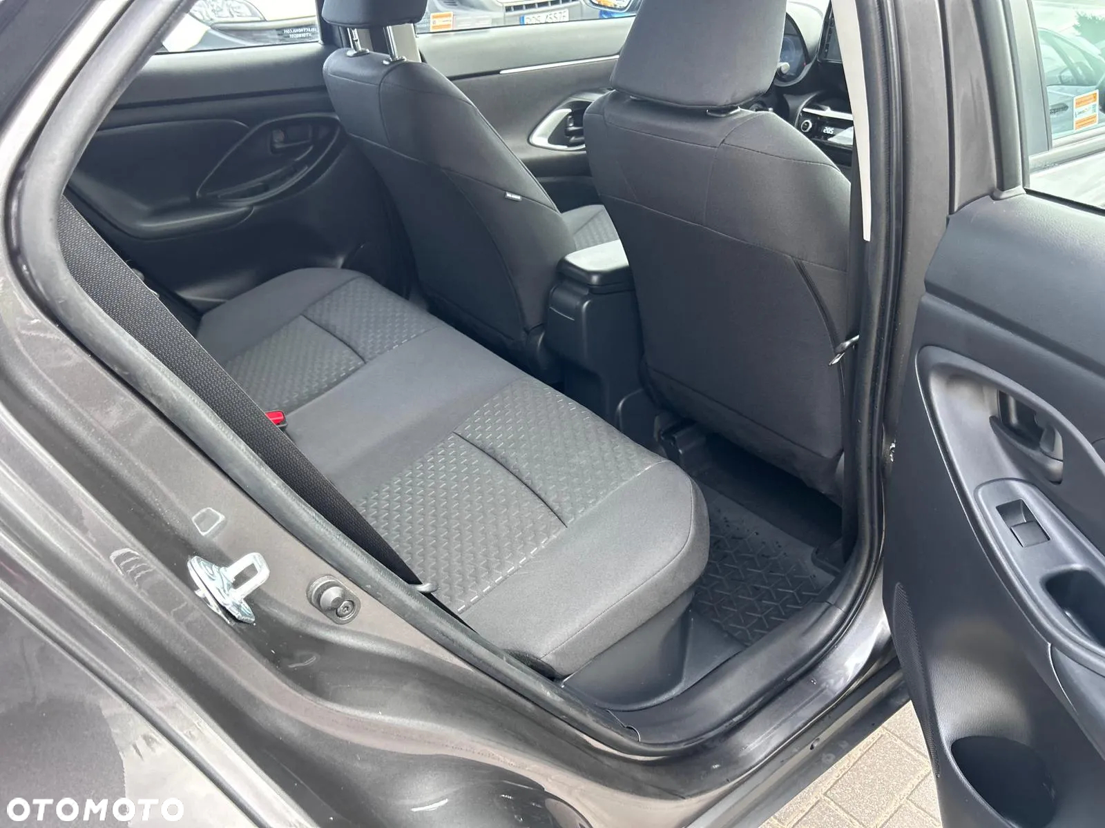 Toyota Yaris Cross Hybrid 1.5 Comfort - 21