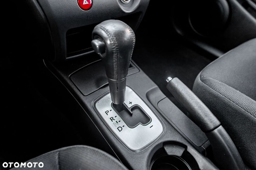Mitsubishi Outlander - 24